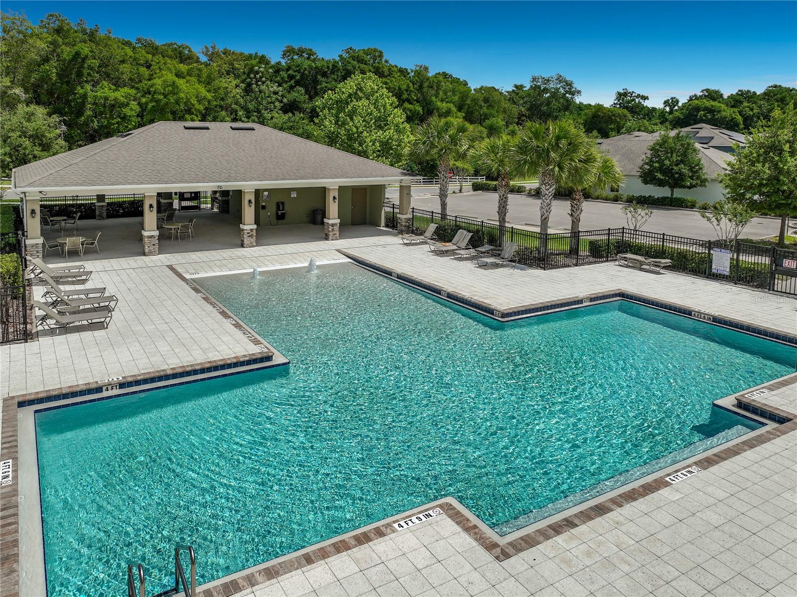 HOLLY ESTATES - Residential