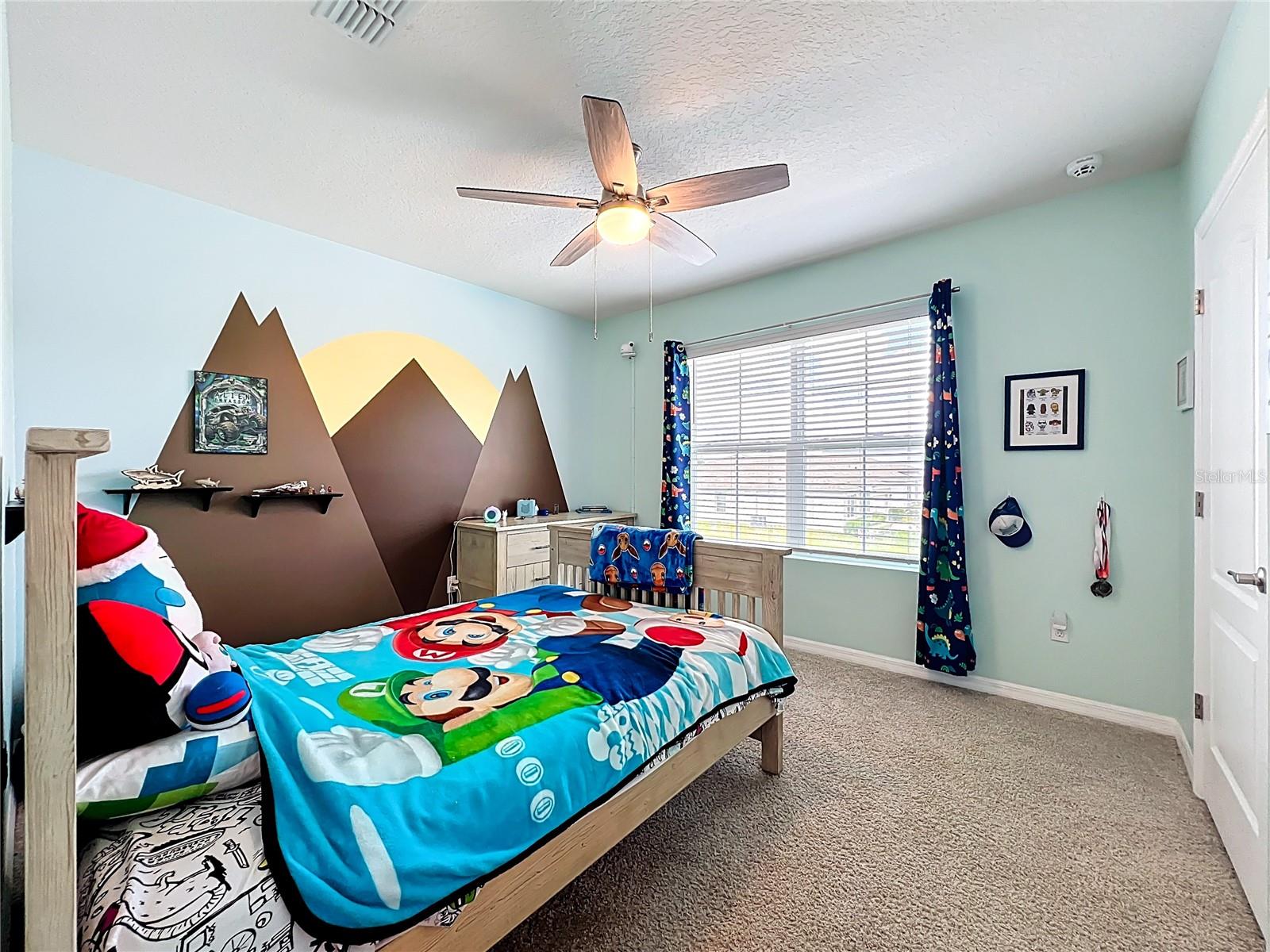 HOLLY ESTATES - Residential