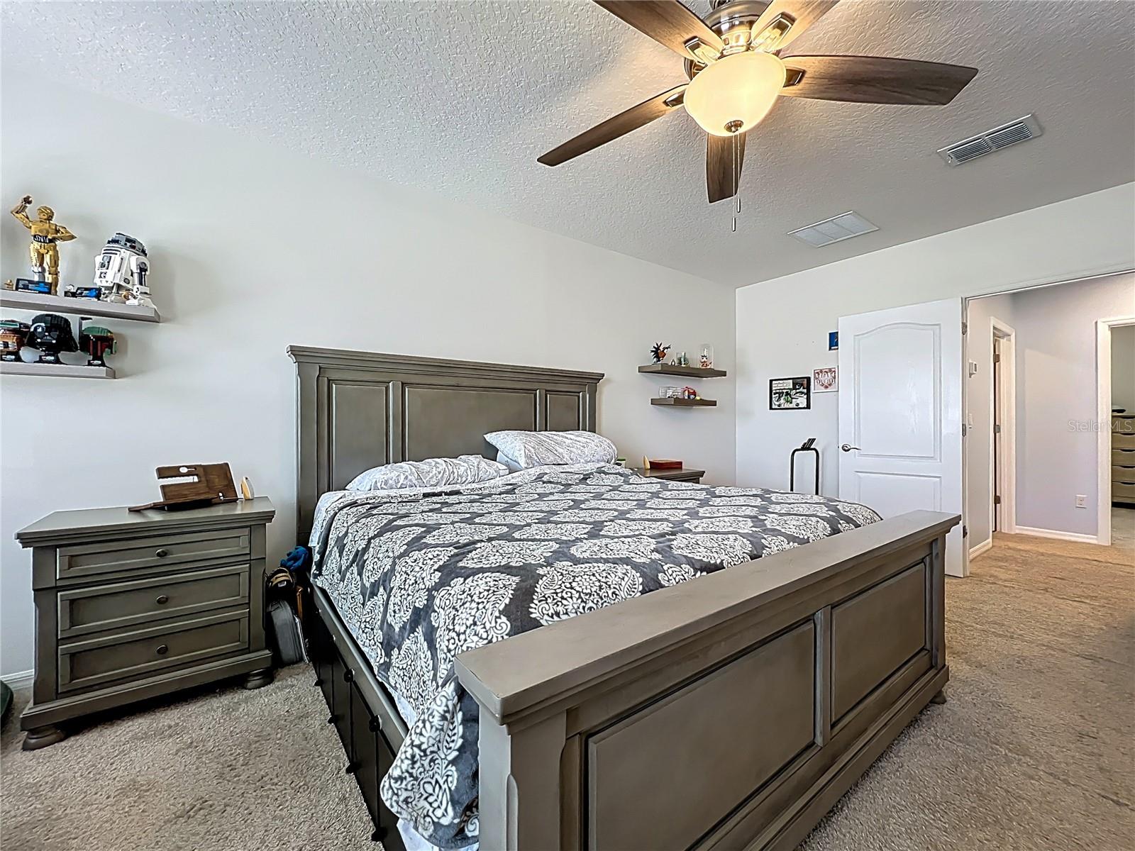 HOLLY ESTATES - Residential