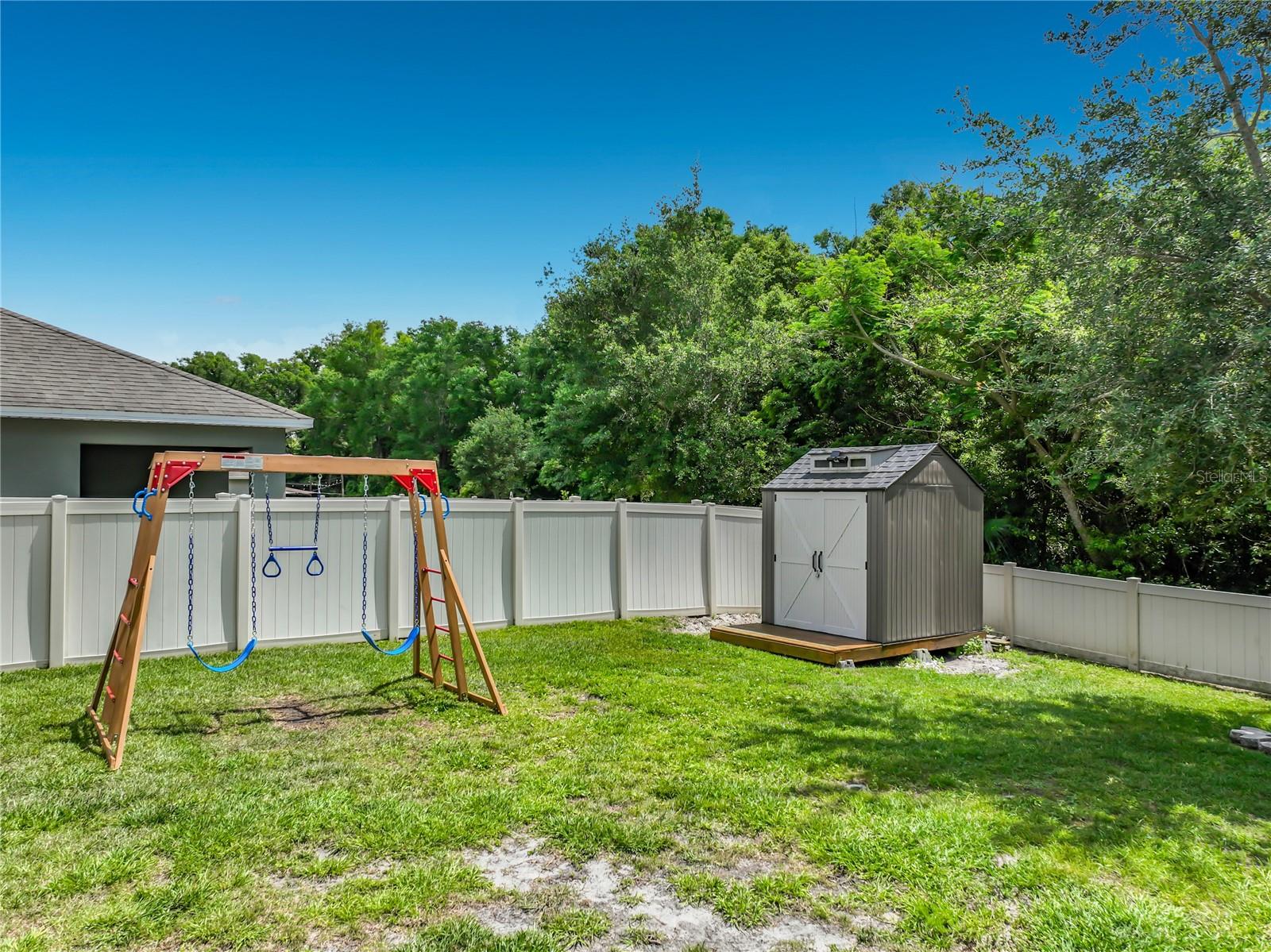 HOLLY ESTATES - Residential