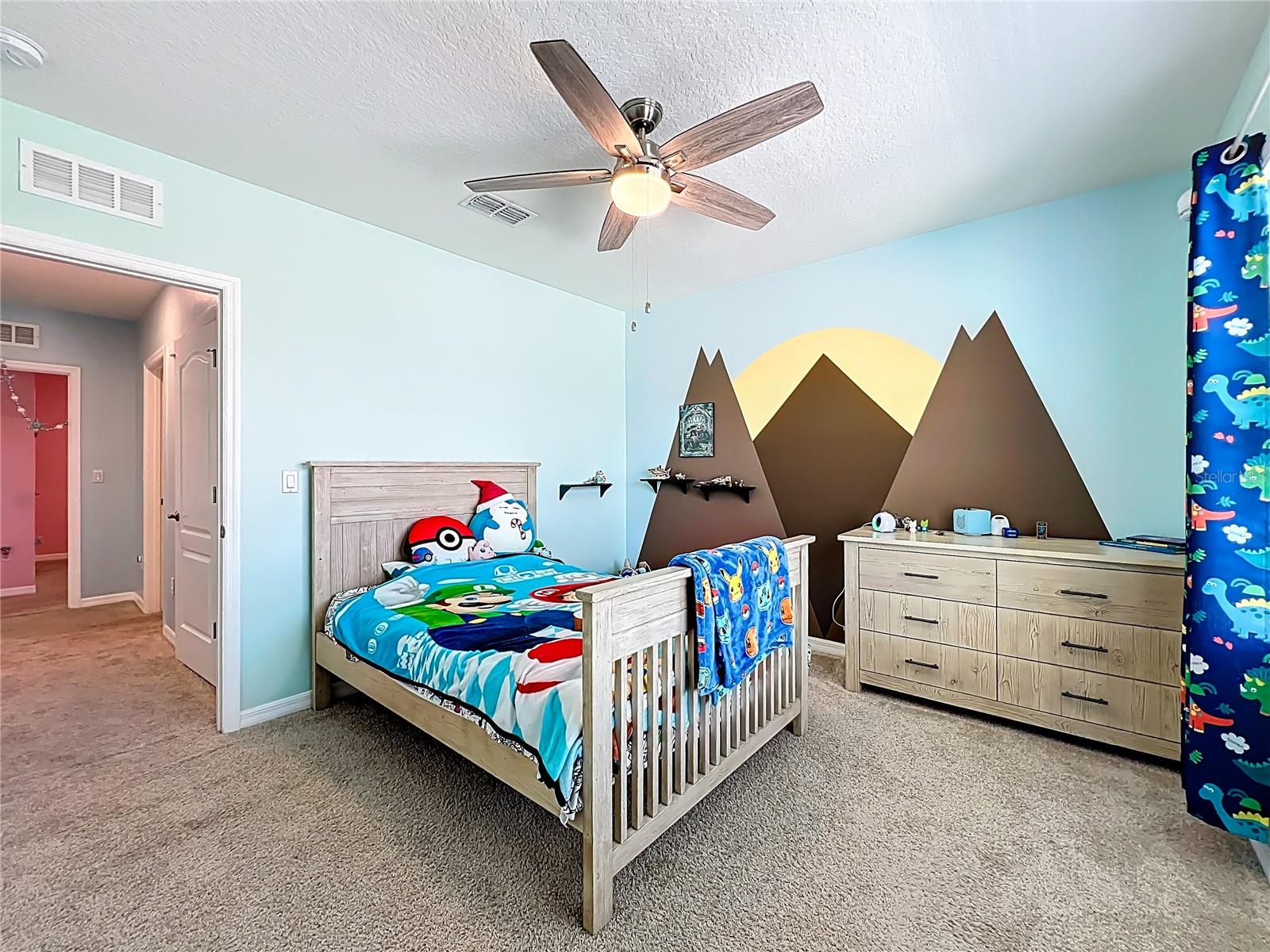 HOLLY ESTATES - Residential