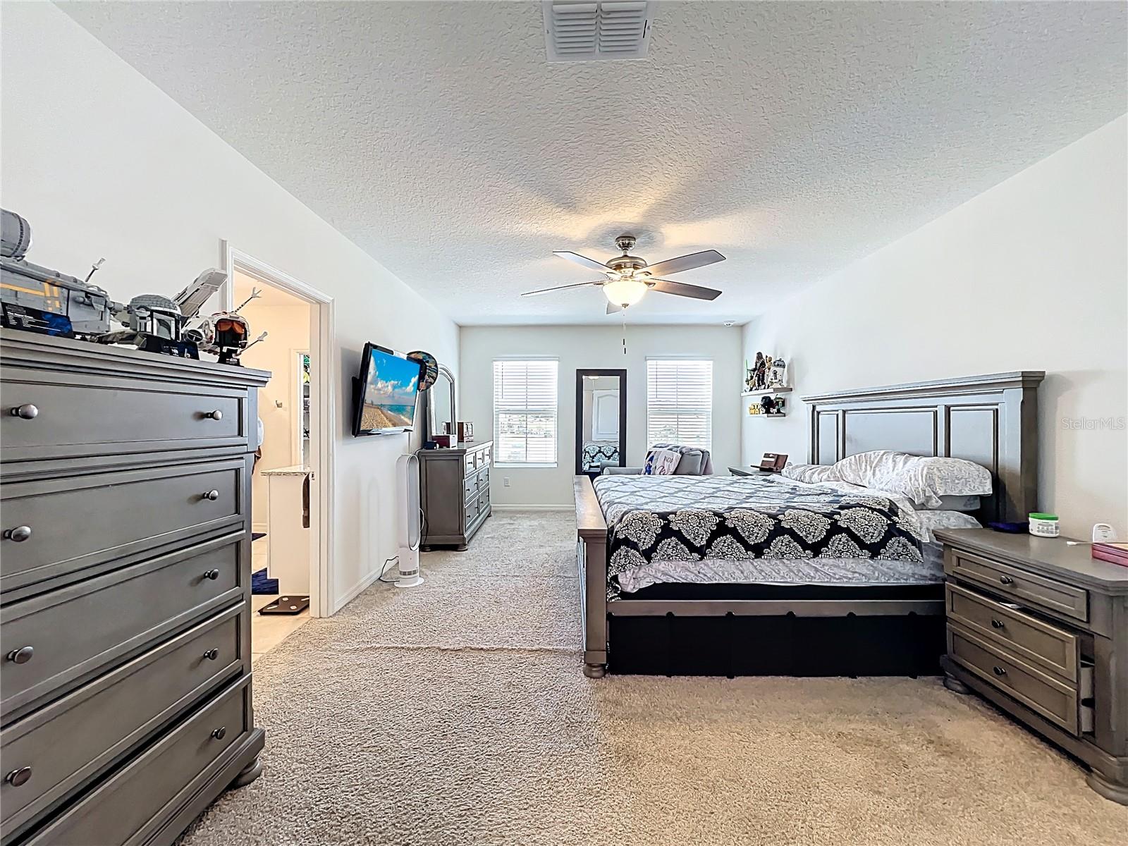 HOLLY ESTATES - Residential