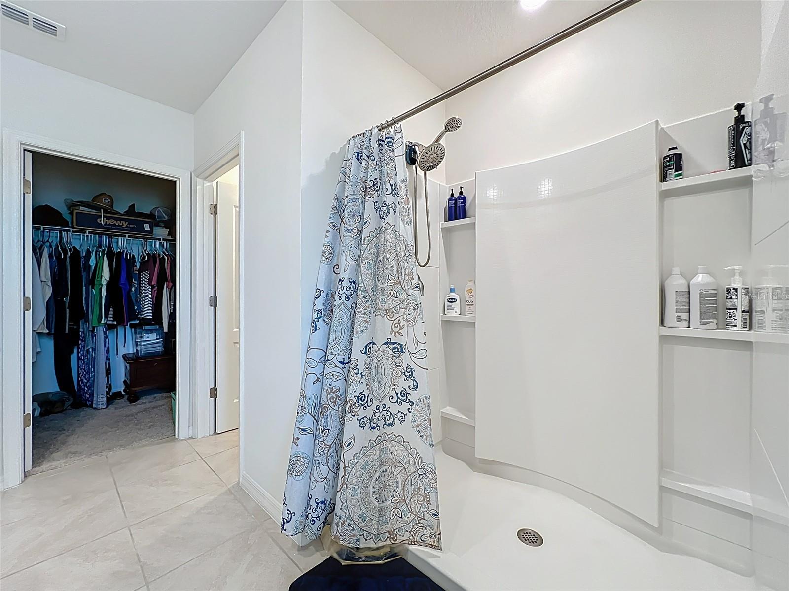 HOLLY ESTATES - Residential