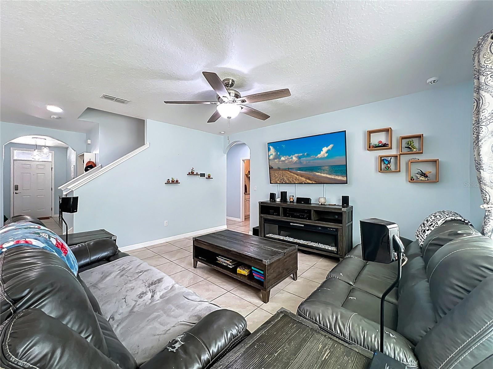 HOLLY ESTATES - Residential