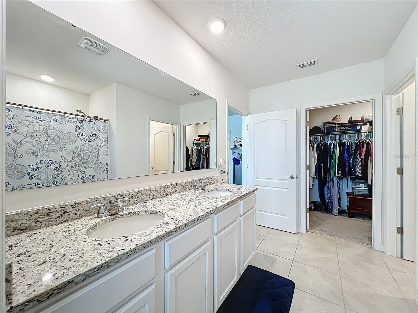 HOLLY ESTATES - Residential