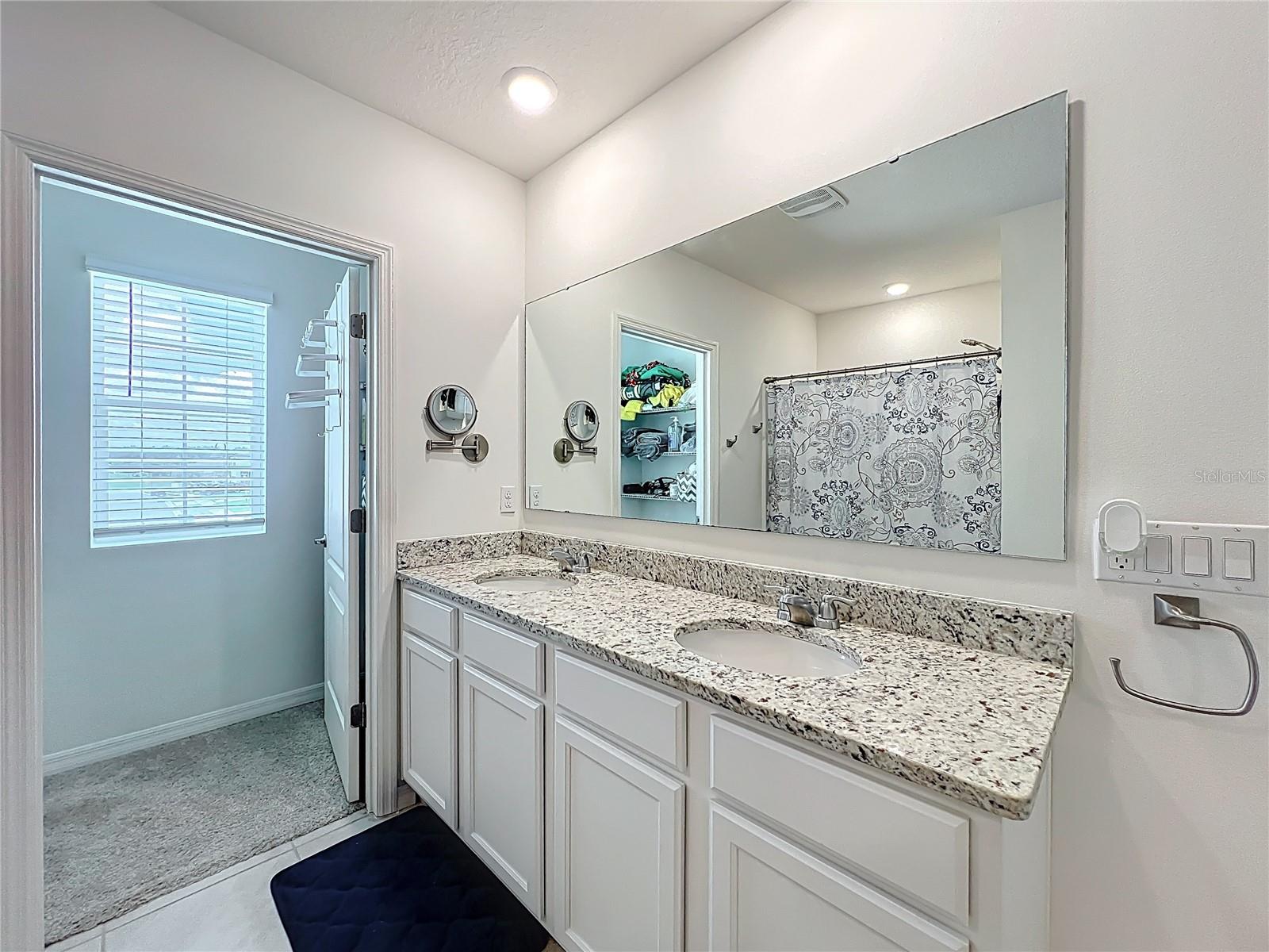 HOLLY ESTATES - Residential