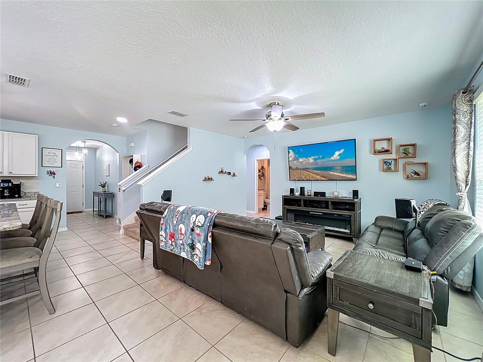 HOLLY ESTATES - Residential