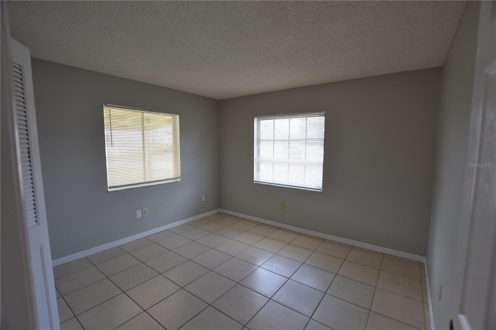 DELTONA LAKES UNIT 71 - Residential Lease