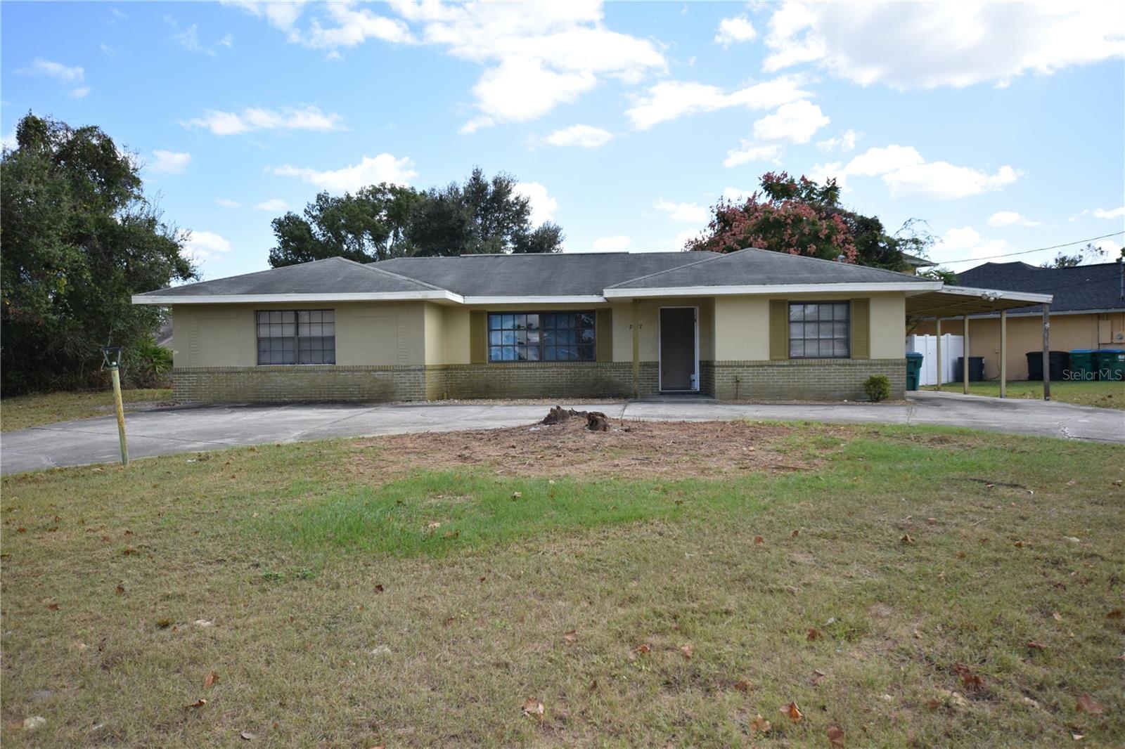 DELTONA LAKES UNIT 71 - Residential Lease