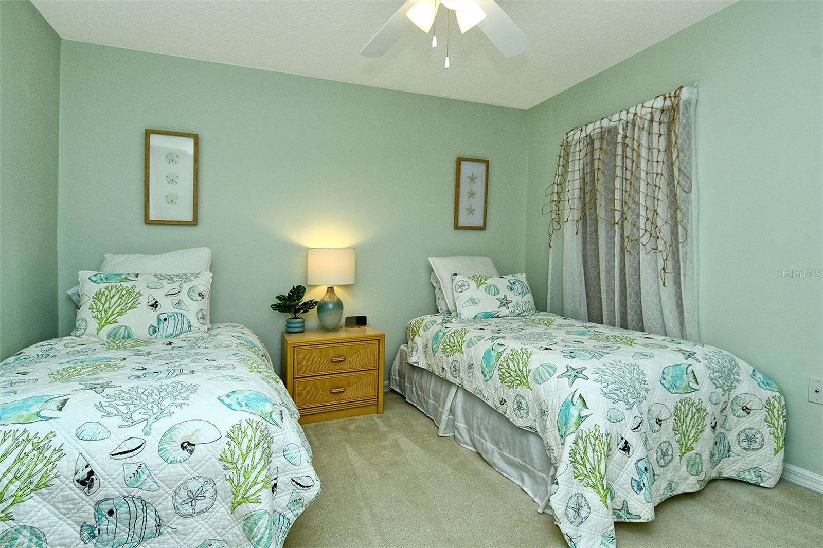 HERITAGE OAKS GOLF & COUNTRY CLUB - Residential