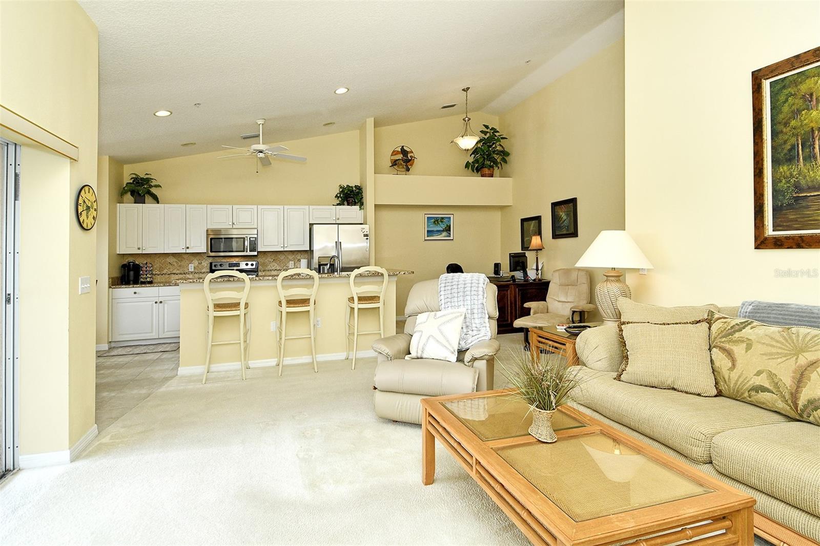 HERITAGE OAKS GOLF & COUNTRY CLUB - Residential