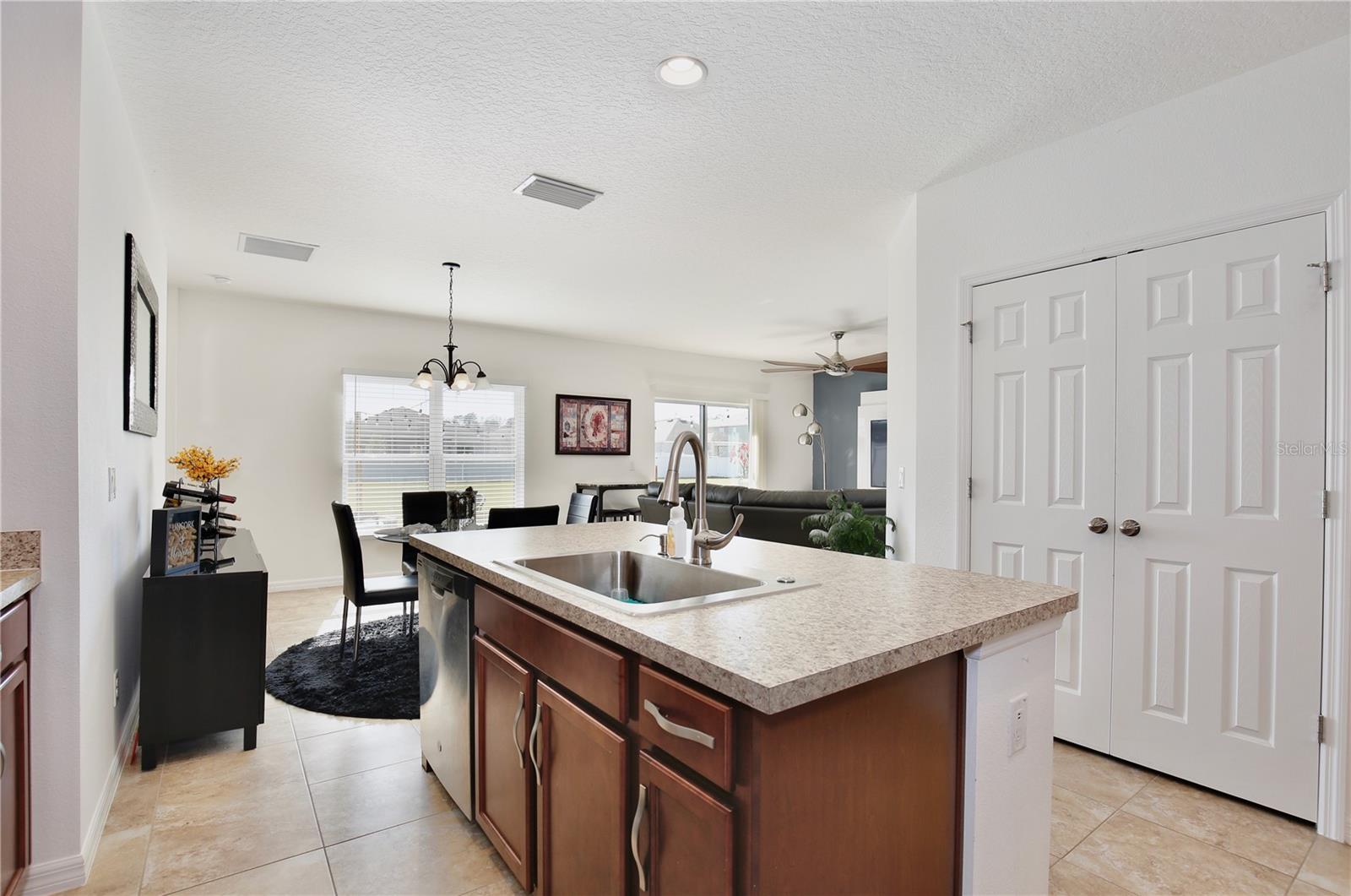 OVERLOOK RESERVE PH 2 - Residential Lease
