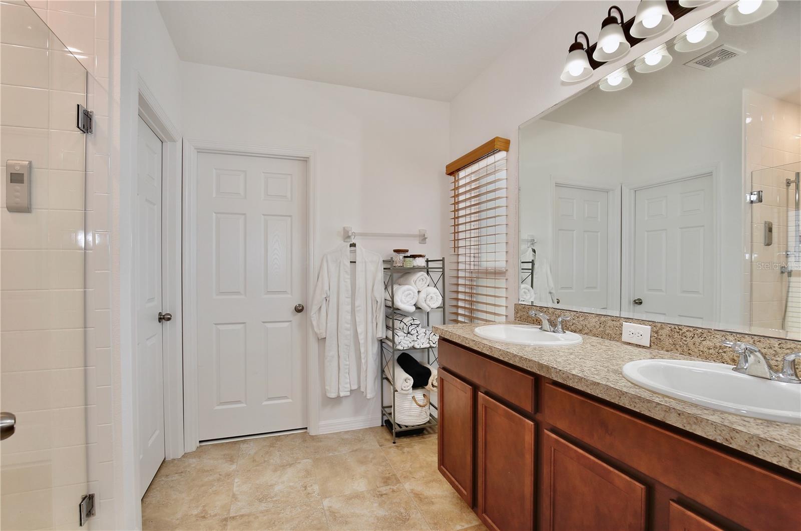 OVERLOOK RESERVE PH 2 - Residential Lease
