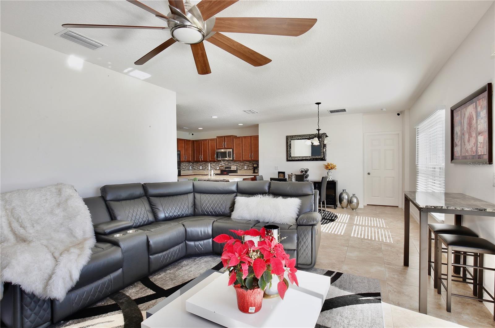 OVERLOOK RESERVE PH 2 - Residential Lease