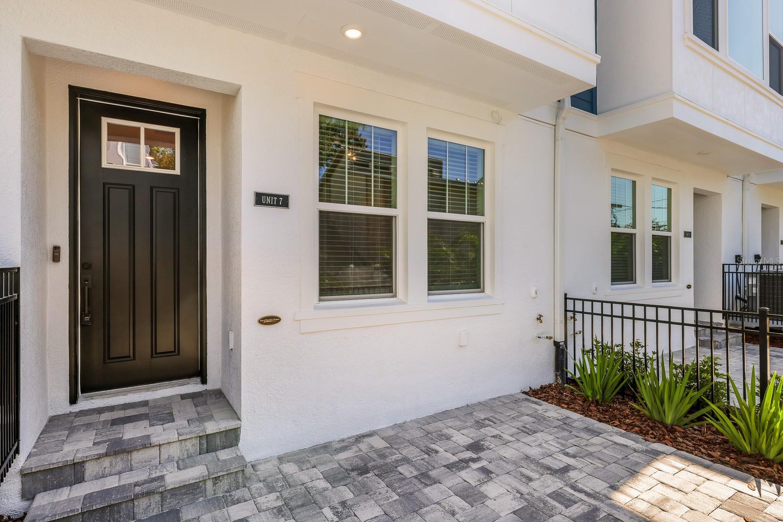 APEX AT SEMINOLE HEIGHTS - Residential Lease