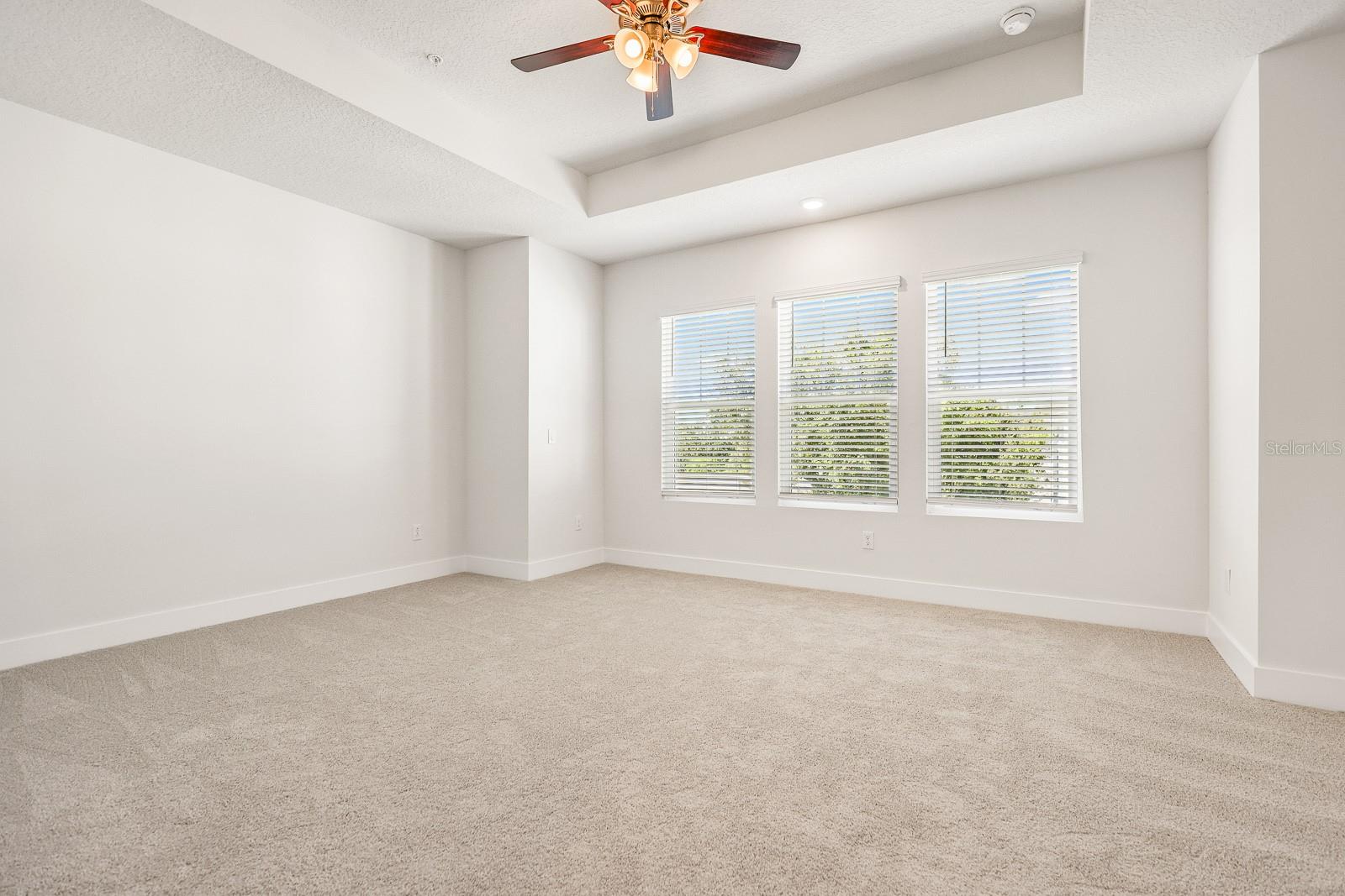 APEX AT SEMINOLE HEIGHTS - Residential Lease