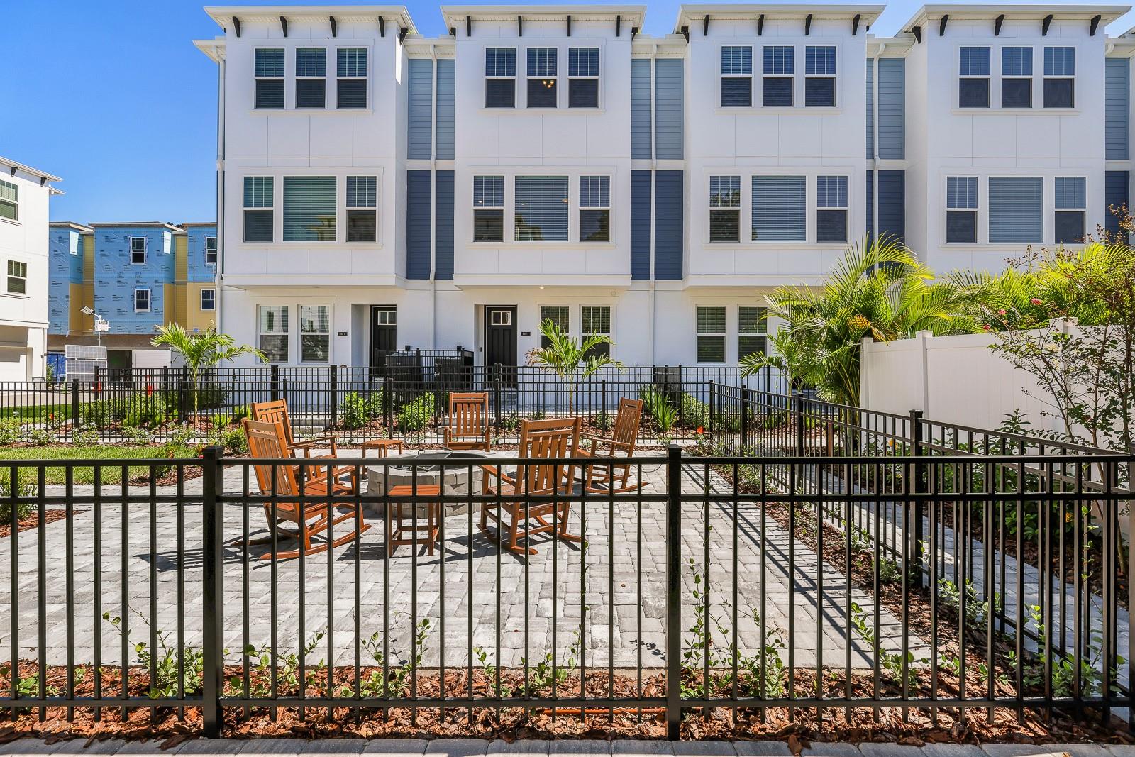 APEX AT SEMINOLE HEIGHTS - Residential Lease