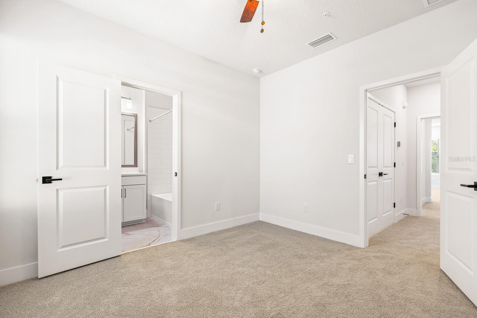 APEX AT SEMINOLE HEIGHTS - Residential Lease