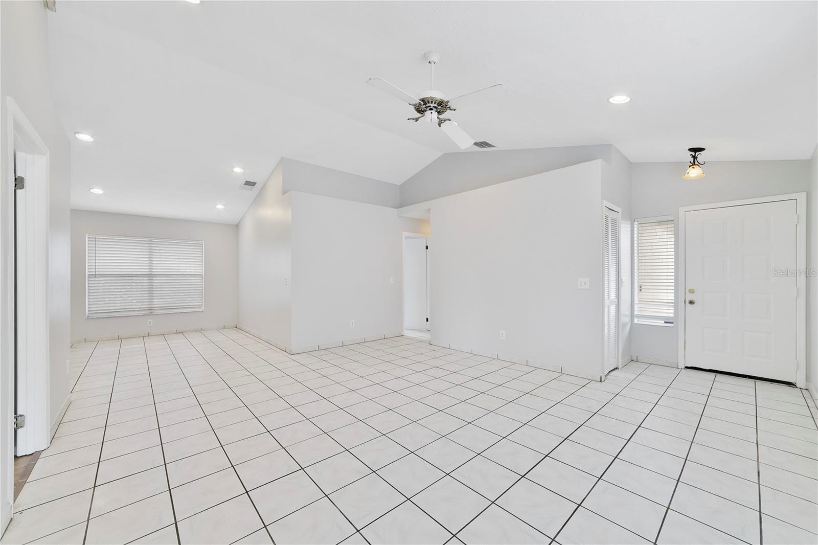 9752 PINEY POINT CIRCLE