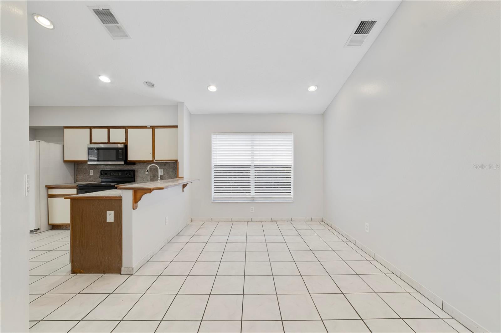 9752 PINEY POINT CIRCLE