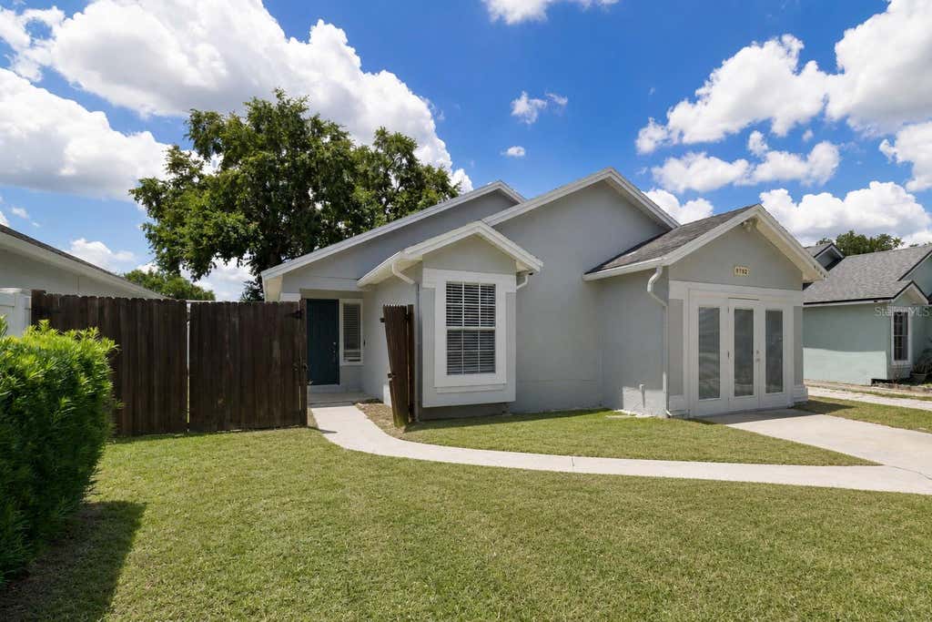 Photo of 9752 Piney Point Circle, Orlando, FL 32825 (MLS # O6422838)