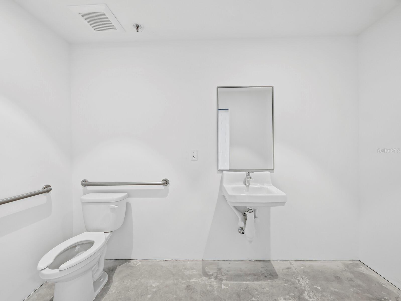 CAR BANK SRQ - Residential