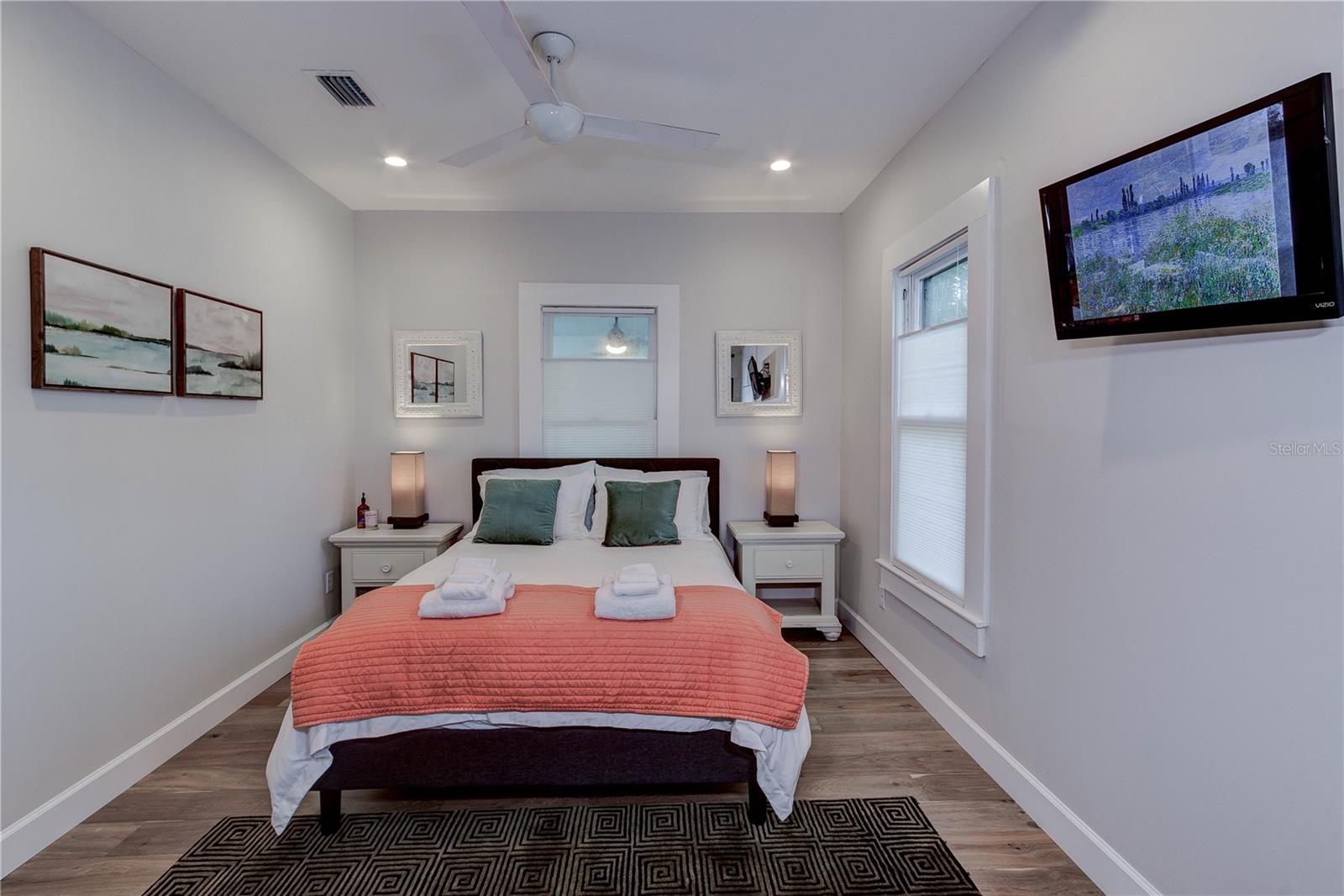 SANFORD TOWN OF - Residential Lease