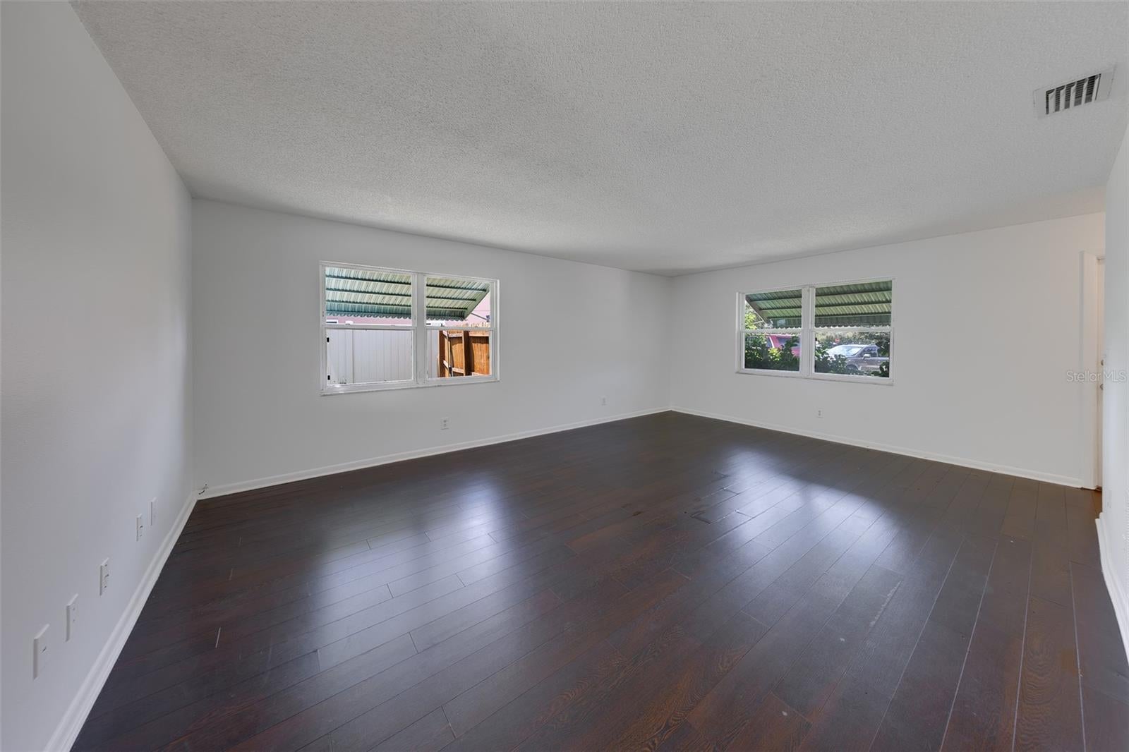3015 ST JOHN DRIVE