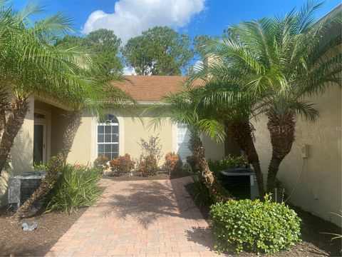 A home in WINTER HAVEN