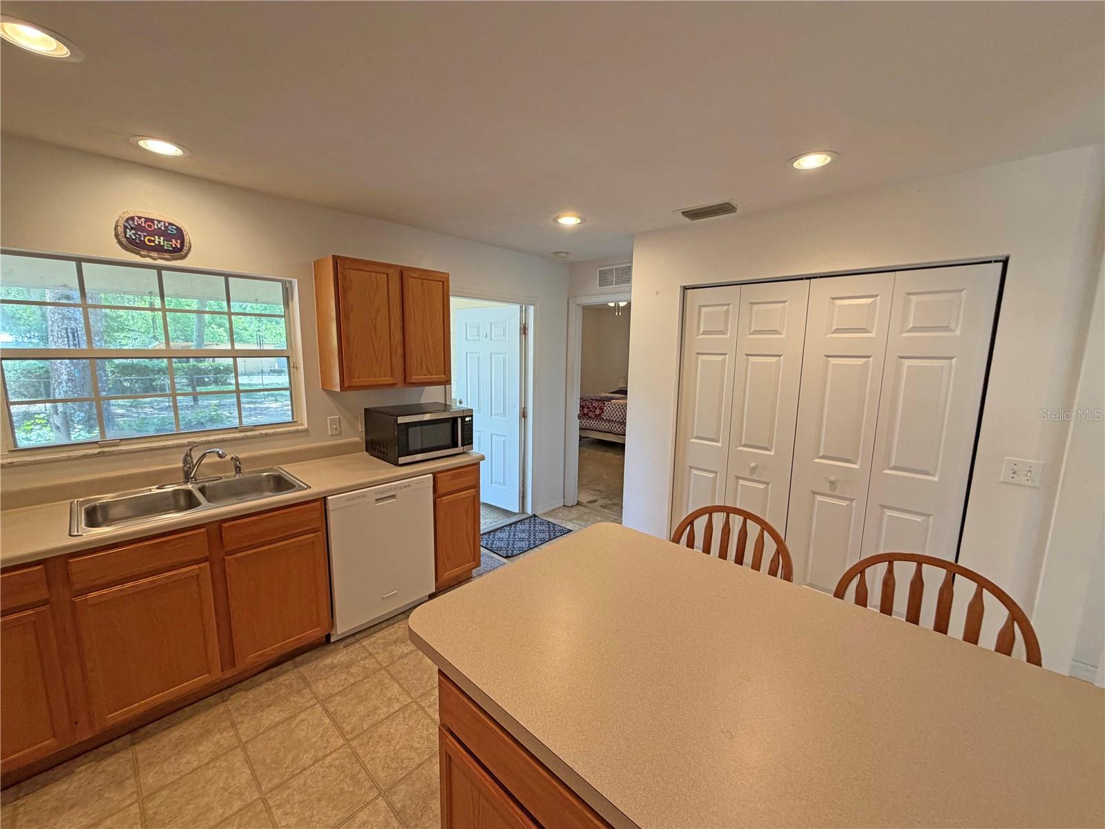 ASHLEY OAKS HAW - Residential
