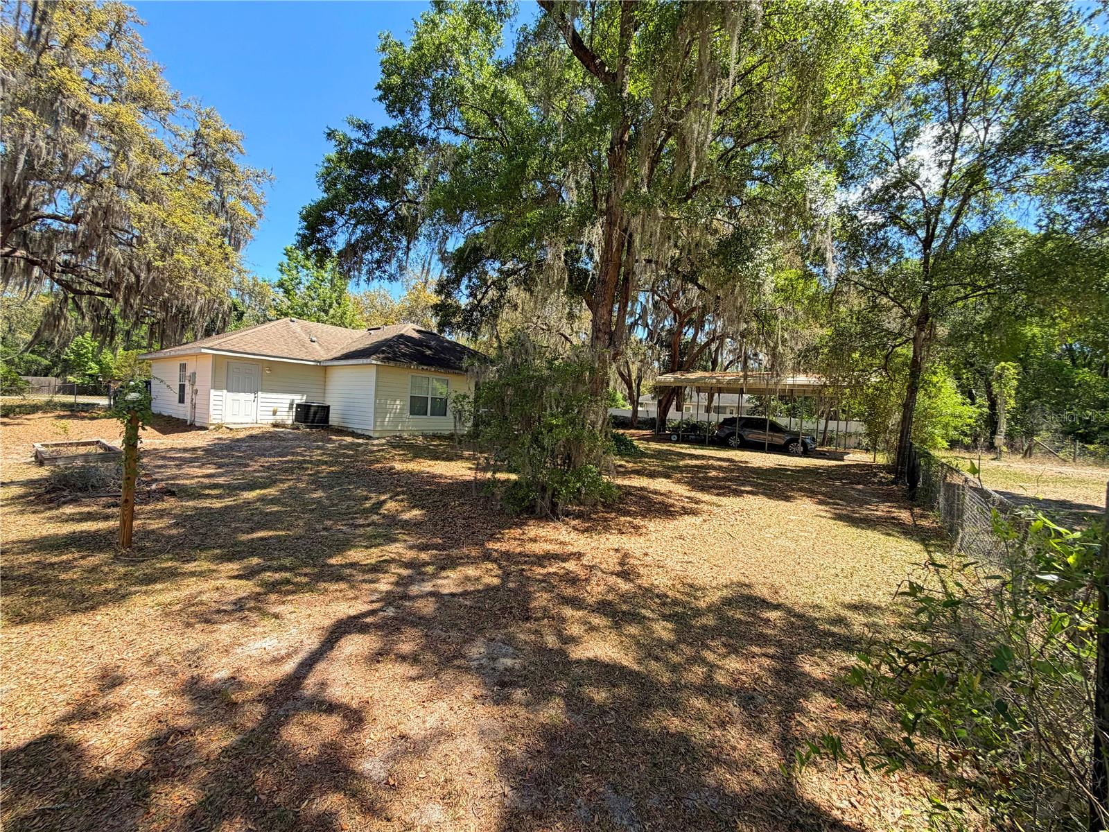 ASHLEY OAKS HAW - Residential