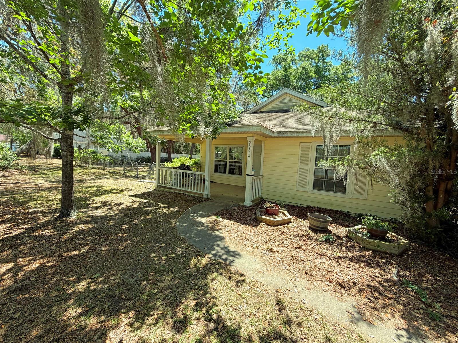 ASHLEY OAKS HAW - Residential