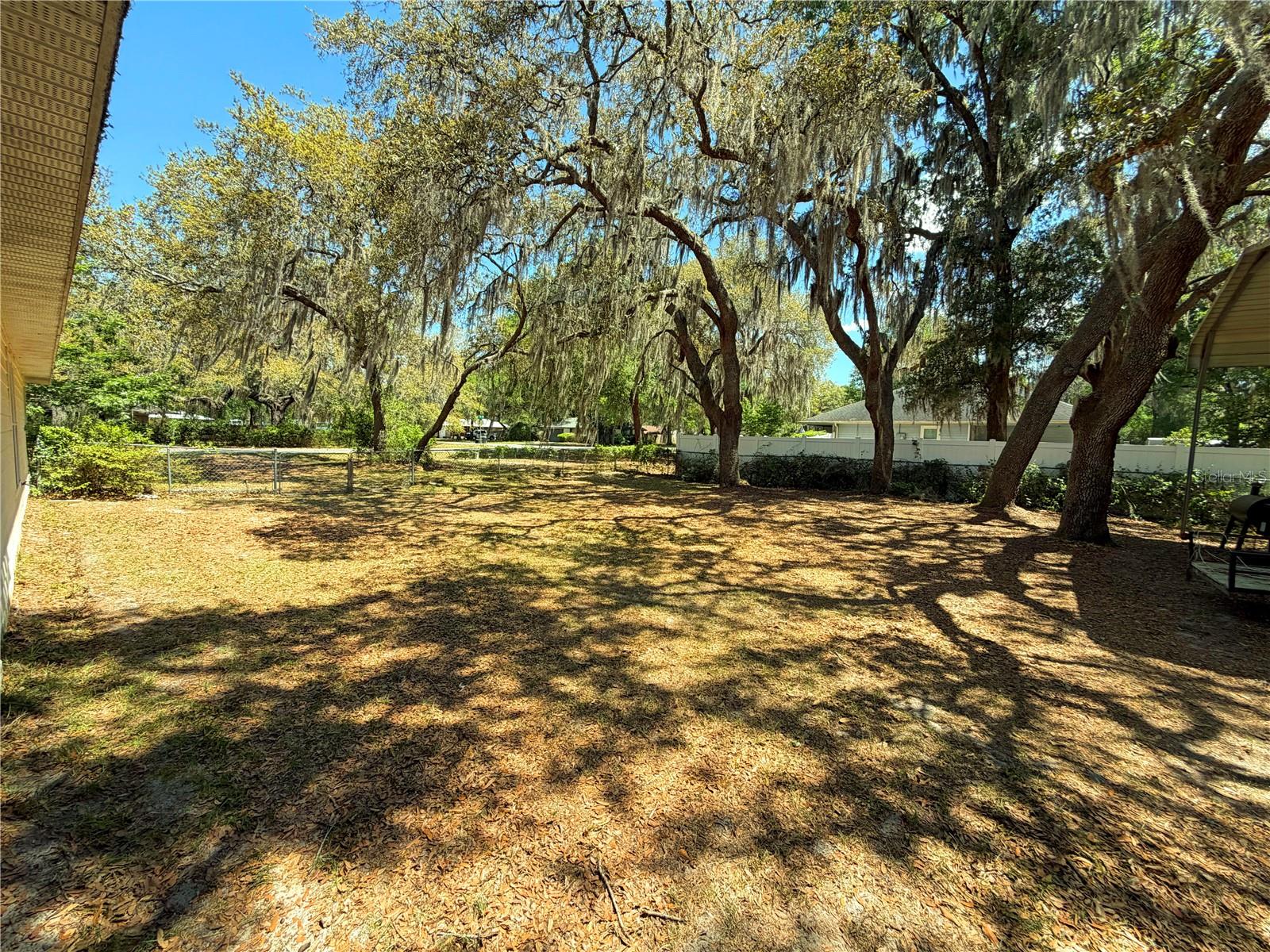 ASHLEY OAKS HAW - Residential