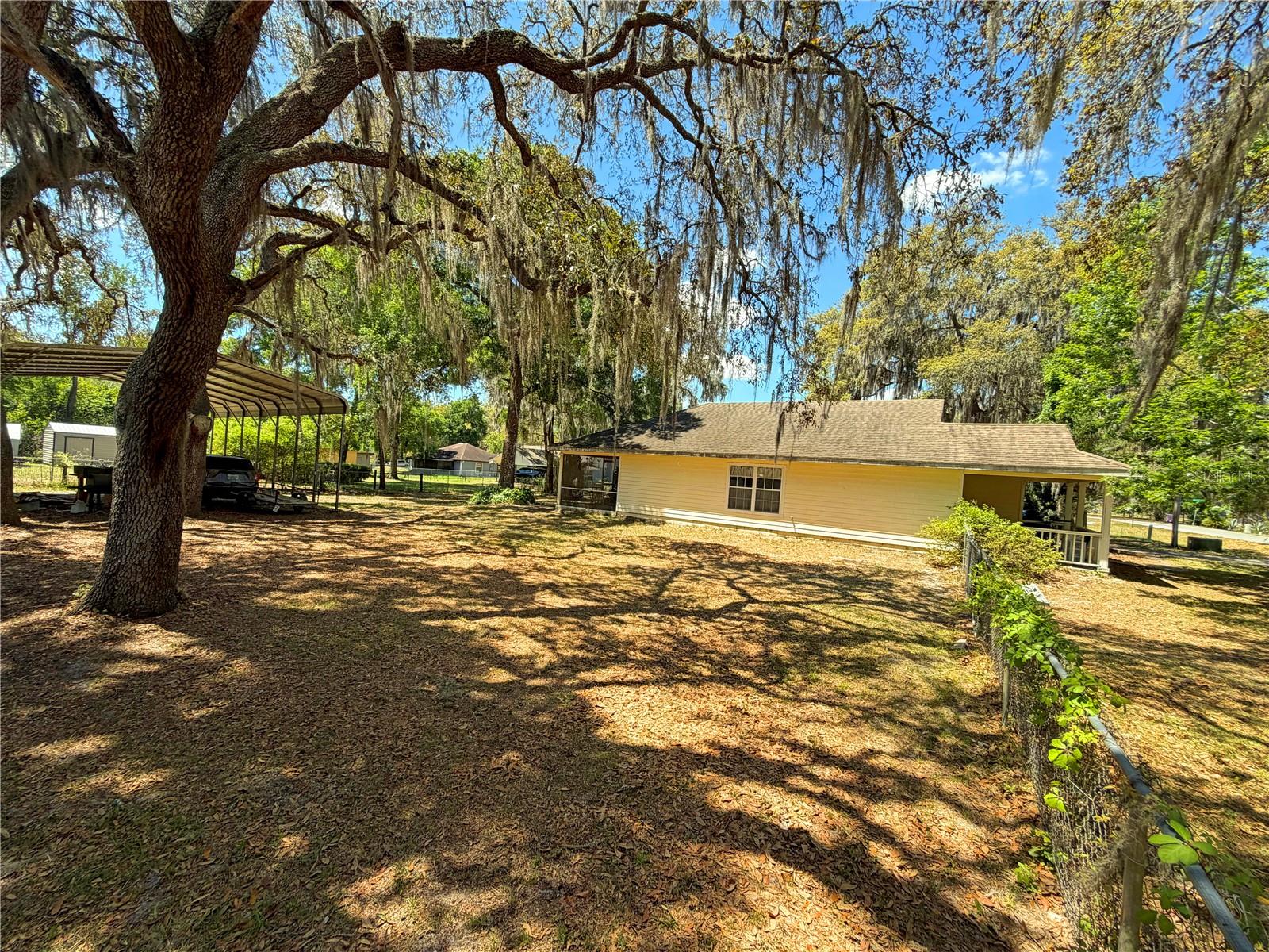 ASHLEY OAKS HAW - Residential