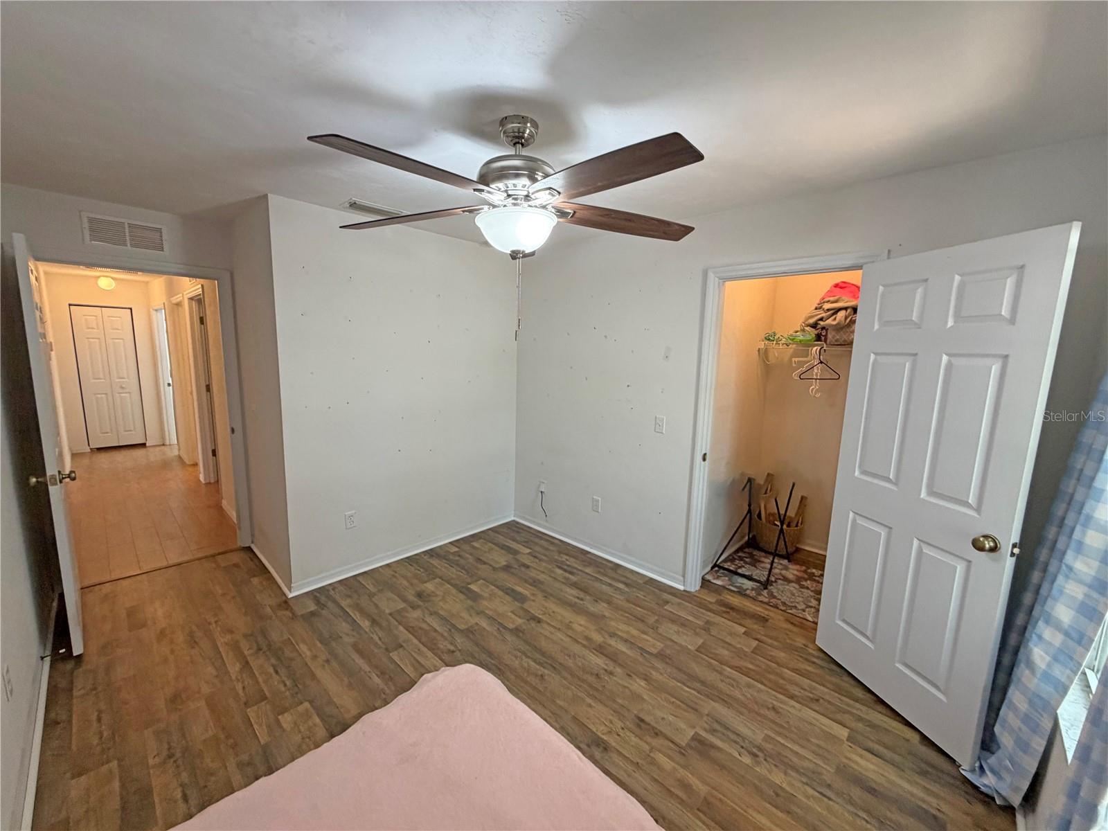 ASHLEY OAKS HAW - Residential