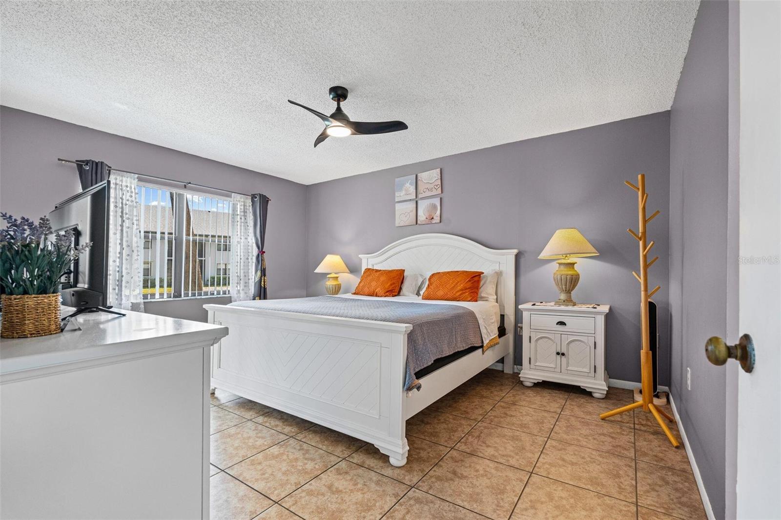 SHOREWALK BATH & TENNIS CLUB 13 - Residential