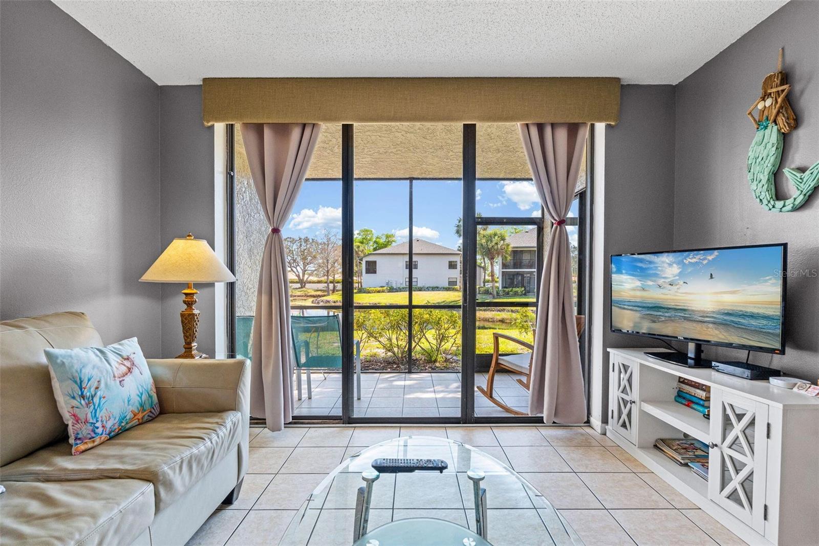 SHOREWALK BATH & TENNIS CLUB 13 - Residential