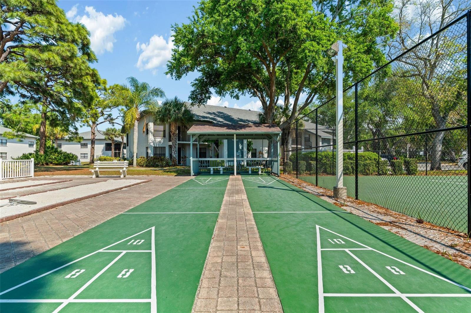 SHOREWALK BATH & TENNIS CLUB 13 - Residential