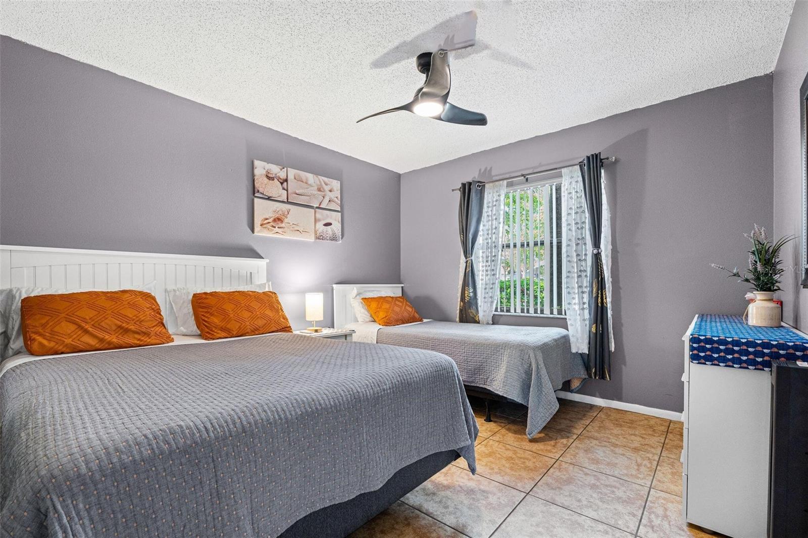 SHOREWALK BATH & TENNIS CLUB 13 - Residential