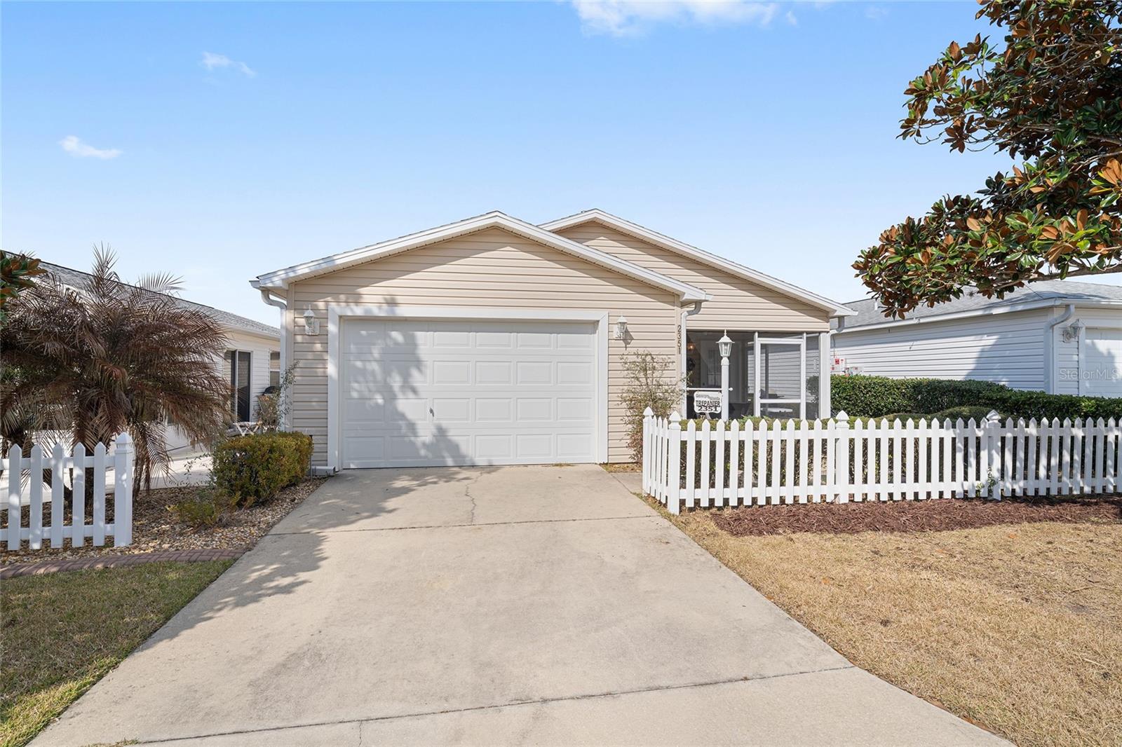 2351 PINE RIDGE STREET