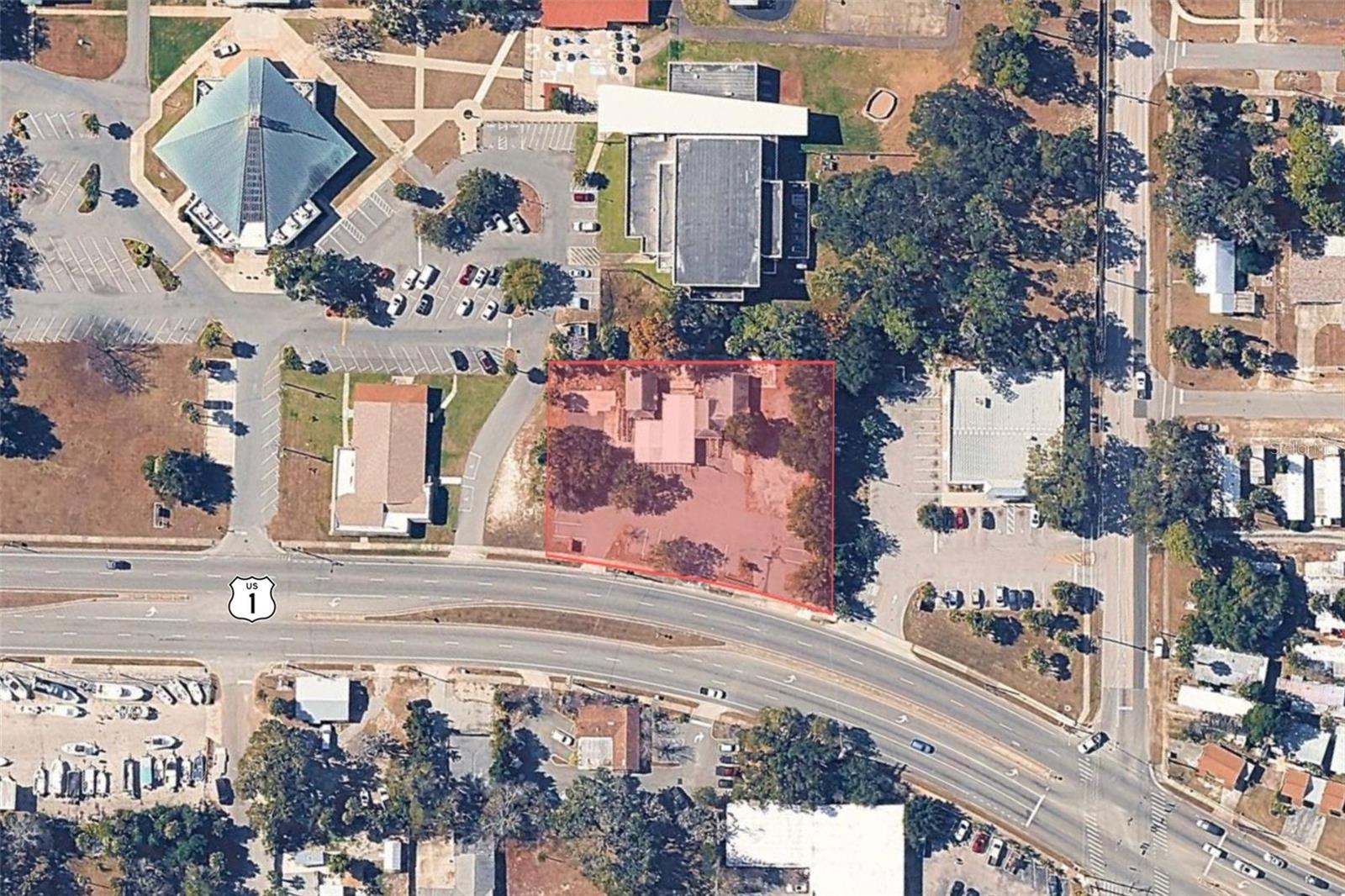 1042 N DIXIE FREEWAY