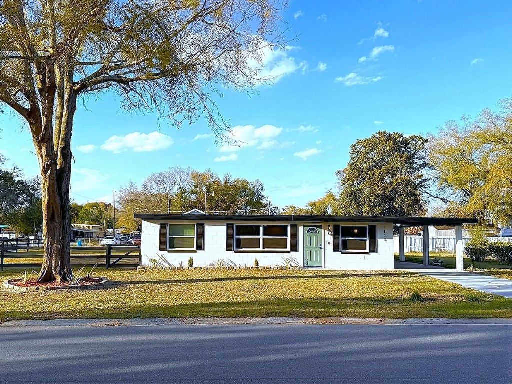 Photo of 1135 Cherokee Drive, Kissimmee, FL 34744 (MLS # S5144943)