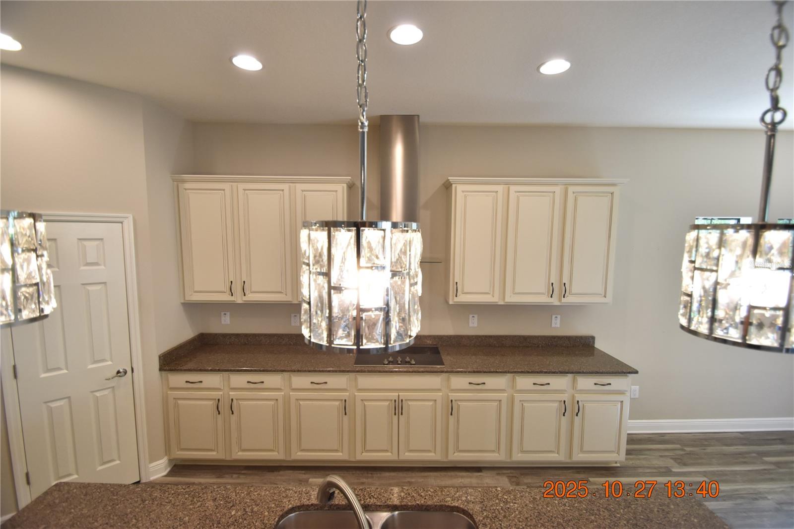 RESERVE AT SOUTH FORK PH 1 - Residential Lease