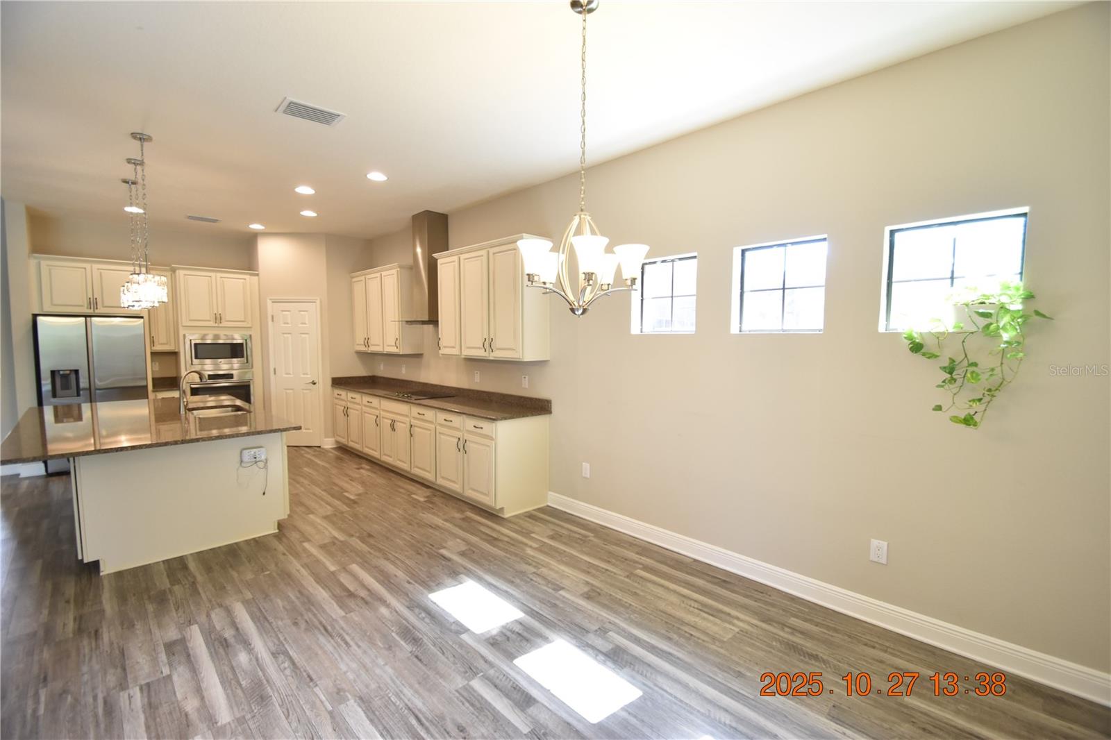 RESERVE AT SOUTH FORK PH 1 - Residential Lease