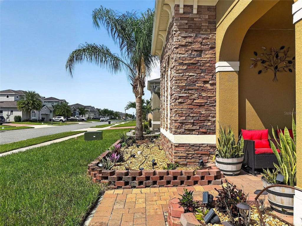 Photo of 1530 Dusty Pine Drive, Apopka, FL 32703 (MLS # O6443850)