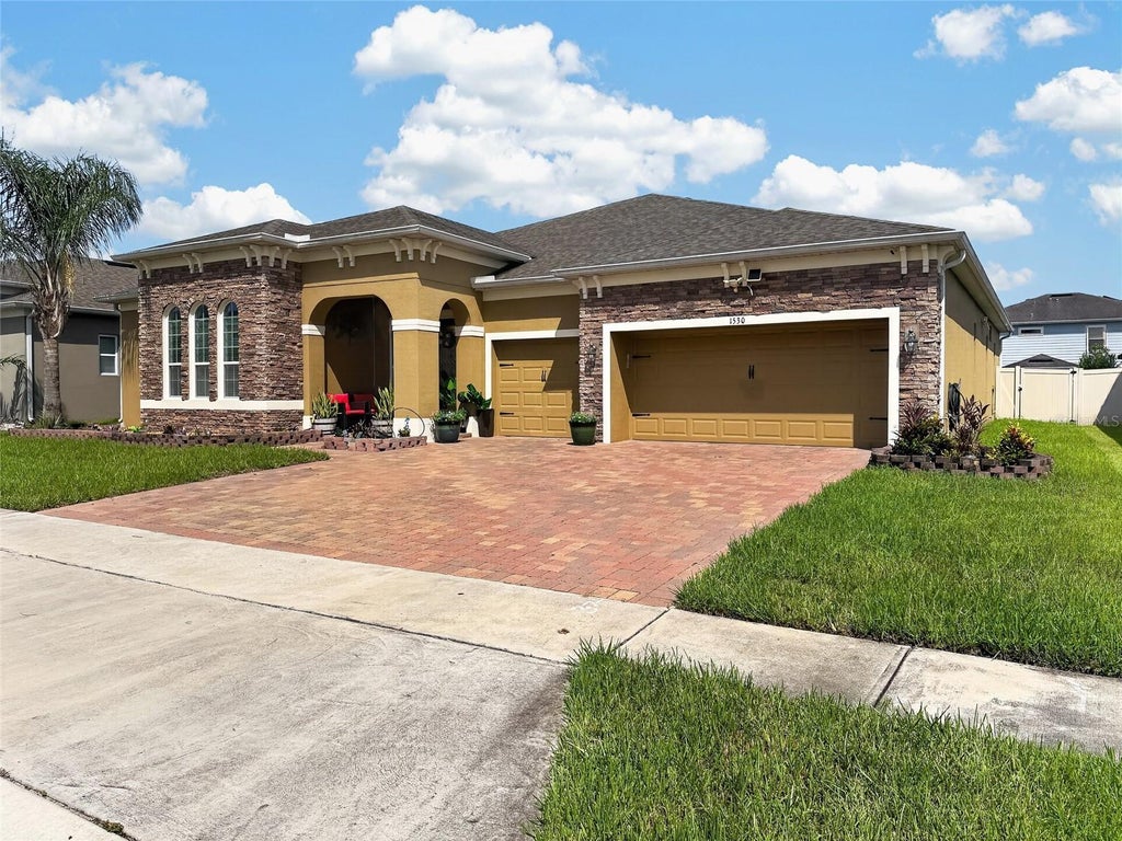 Photo of 1530 Dusty Pine Drive, Apopka, FL 32703 (MLS # O6443850)