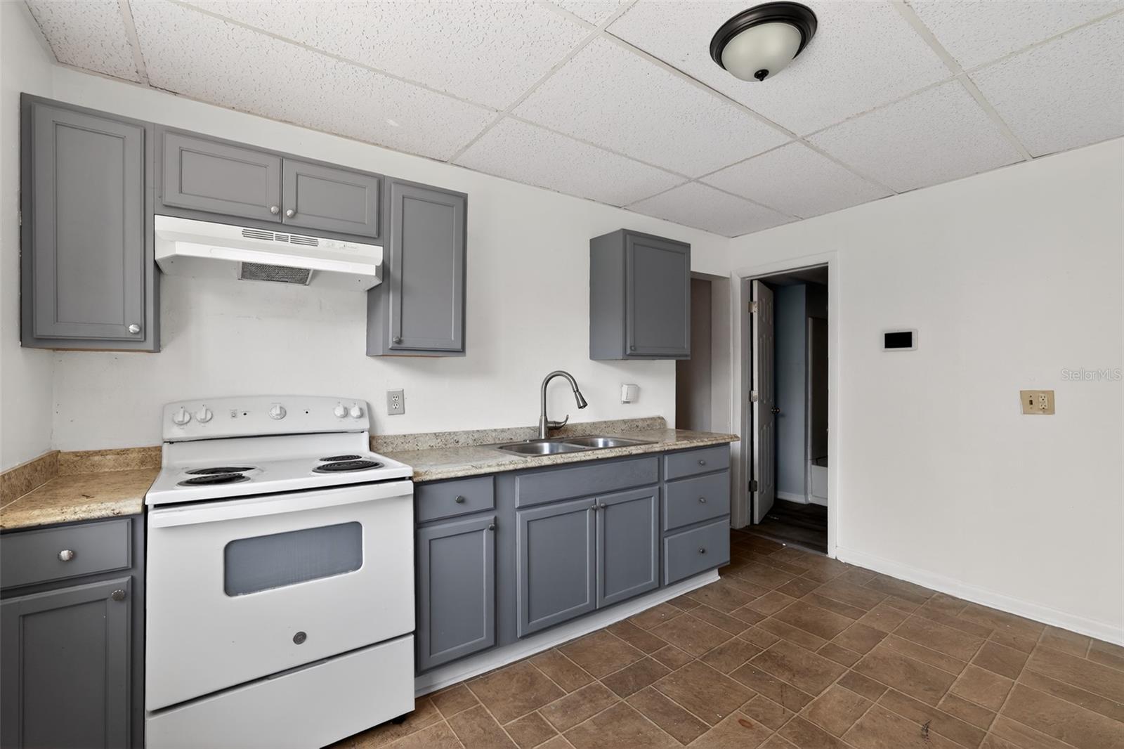 BOUTON & SKINNERS ADD - Residential