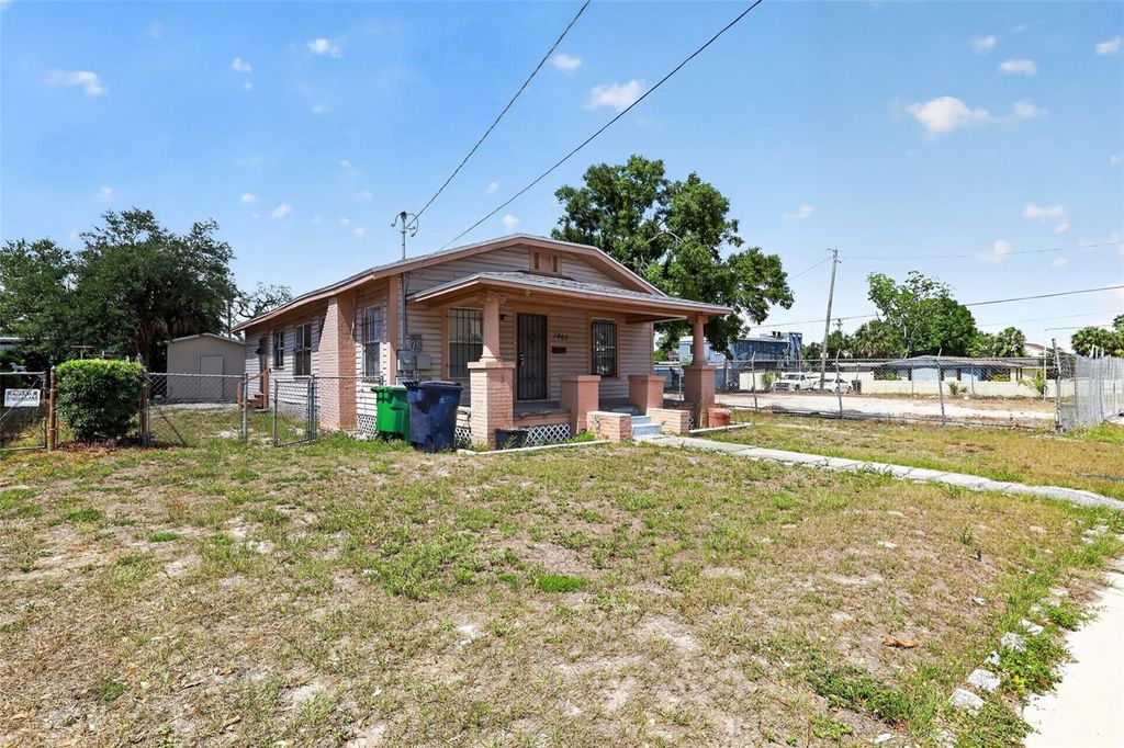 Photo of 1903 W Saint Joseph Street, Tampa, FL 33607 (MLS # C7526370)
