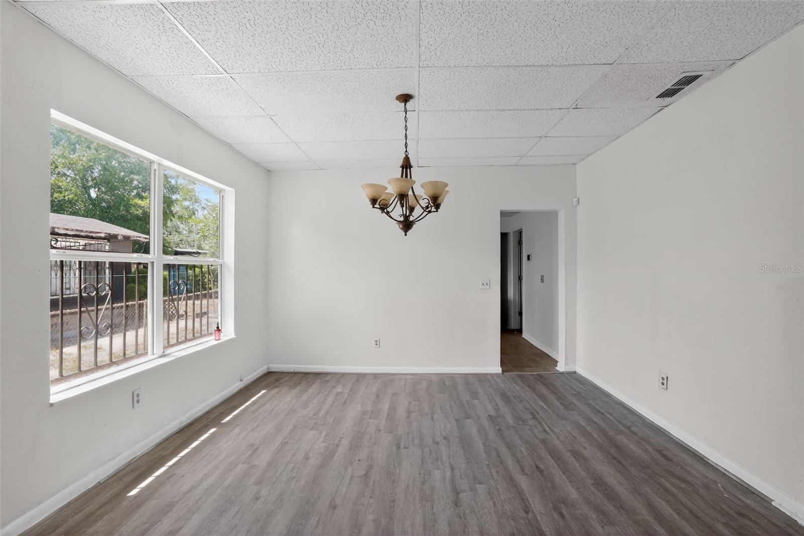 BOUTON & SKINNERS ADD - Residential