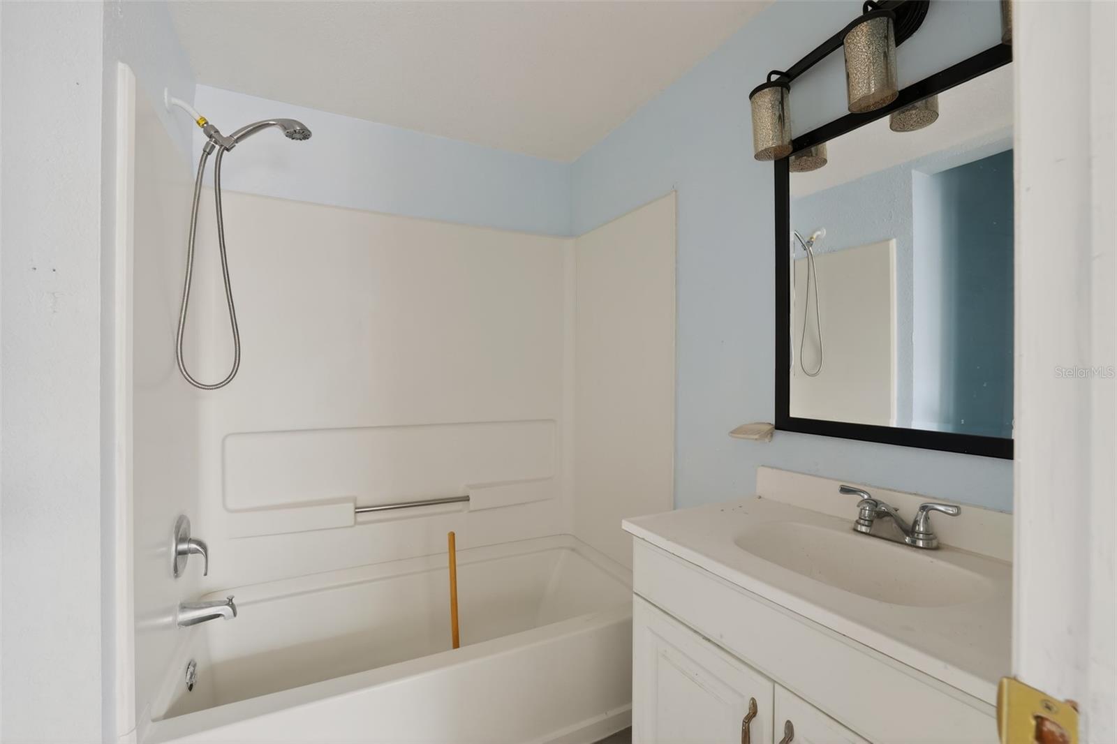 BOUTON & SKINNERS ADD - Residential
